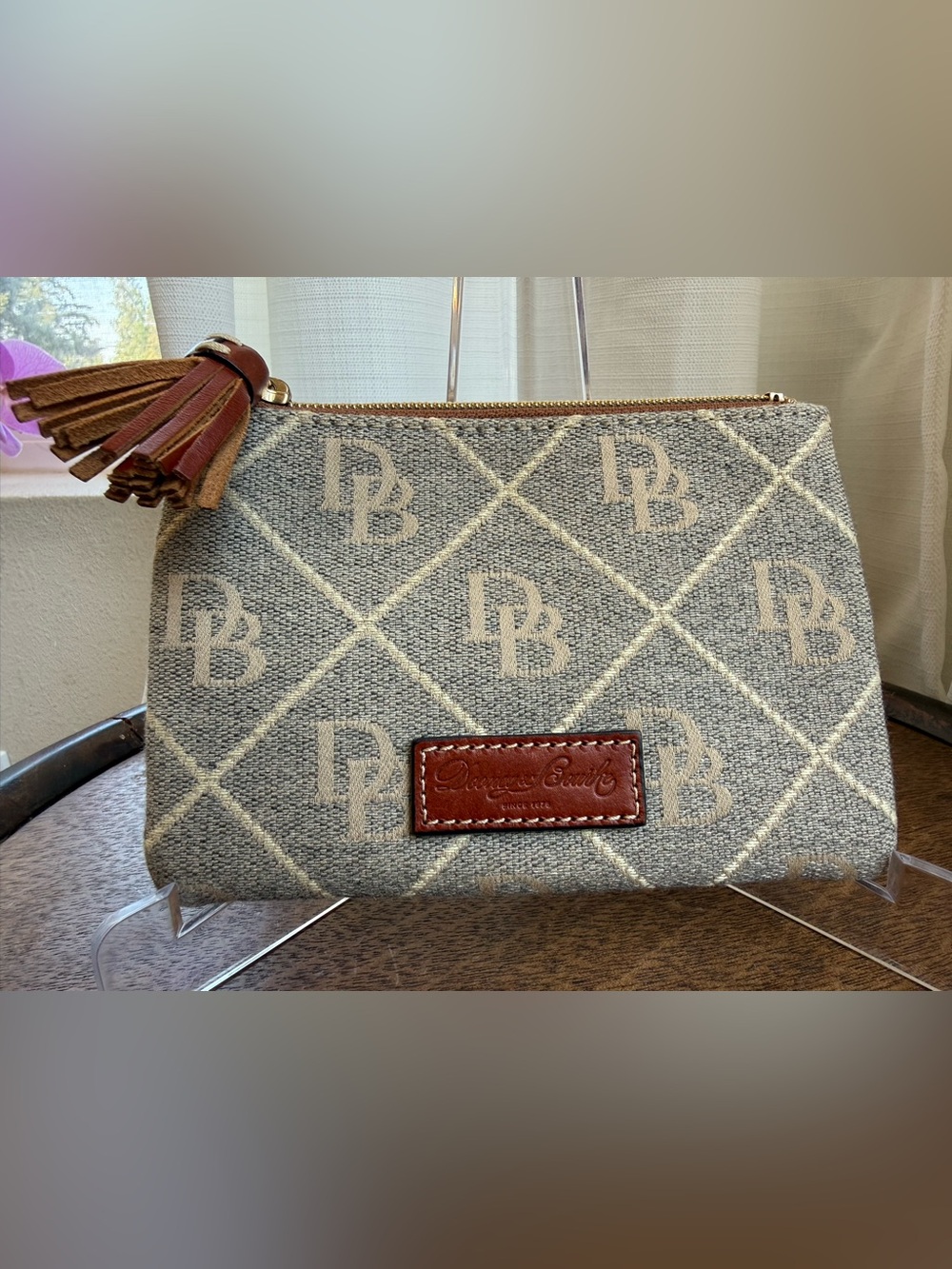 Dooney & Bourke DB Signature Canvas Zip Pouch/Clutch – Gray & Tan